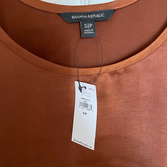 Banana Republic Shine Tank NWT Small - Picture 2 of 3